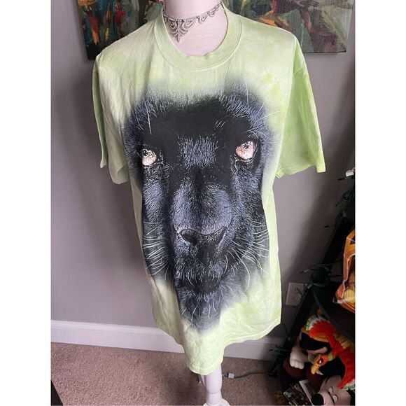 The mountain cougar graphic tee MEDIUM new without tags - Picture 1 of 2